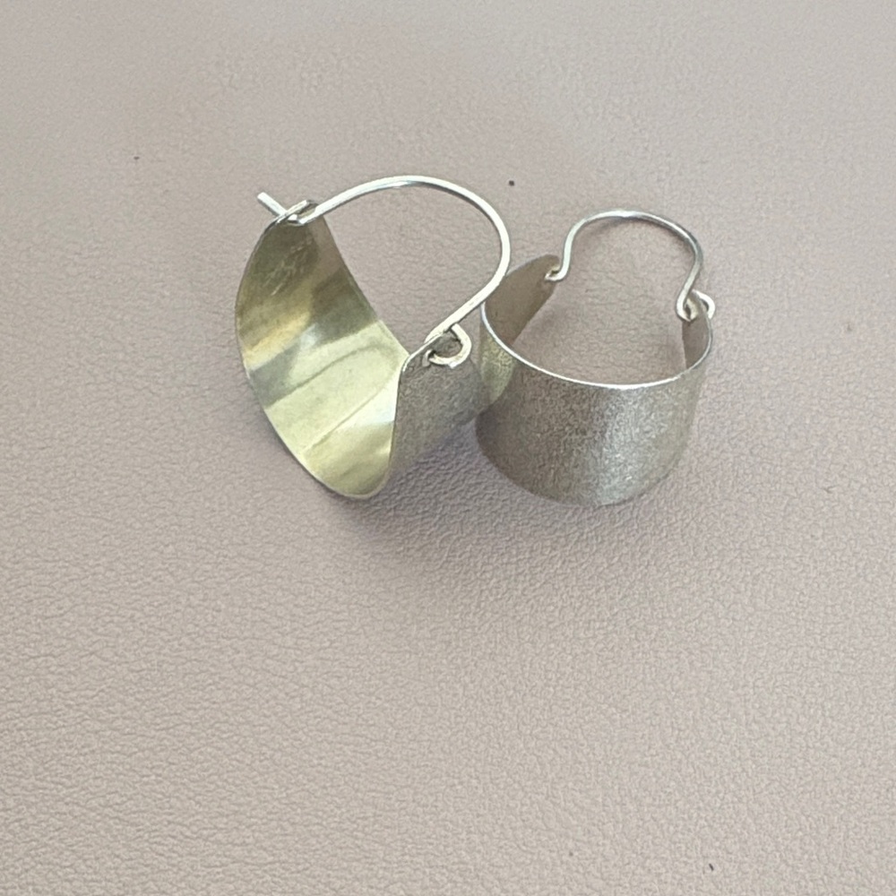Chic Silver Hoop Earrings